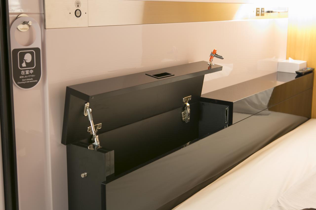 Capsule hotel First Hanshin Nishiumeda Osaka